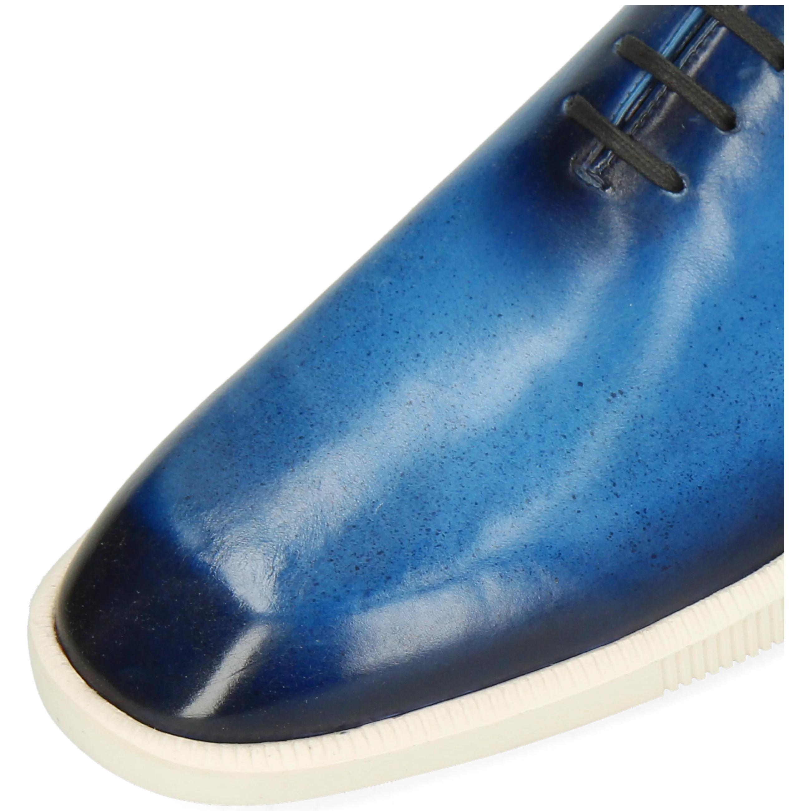 Aston 1 - Image 5
