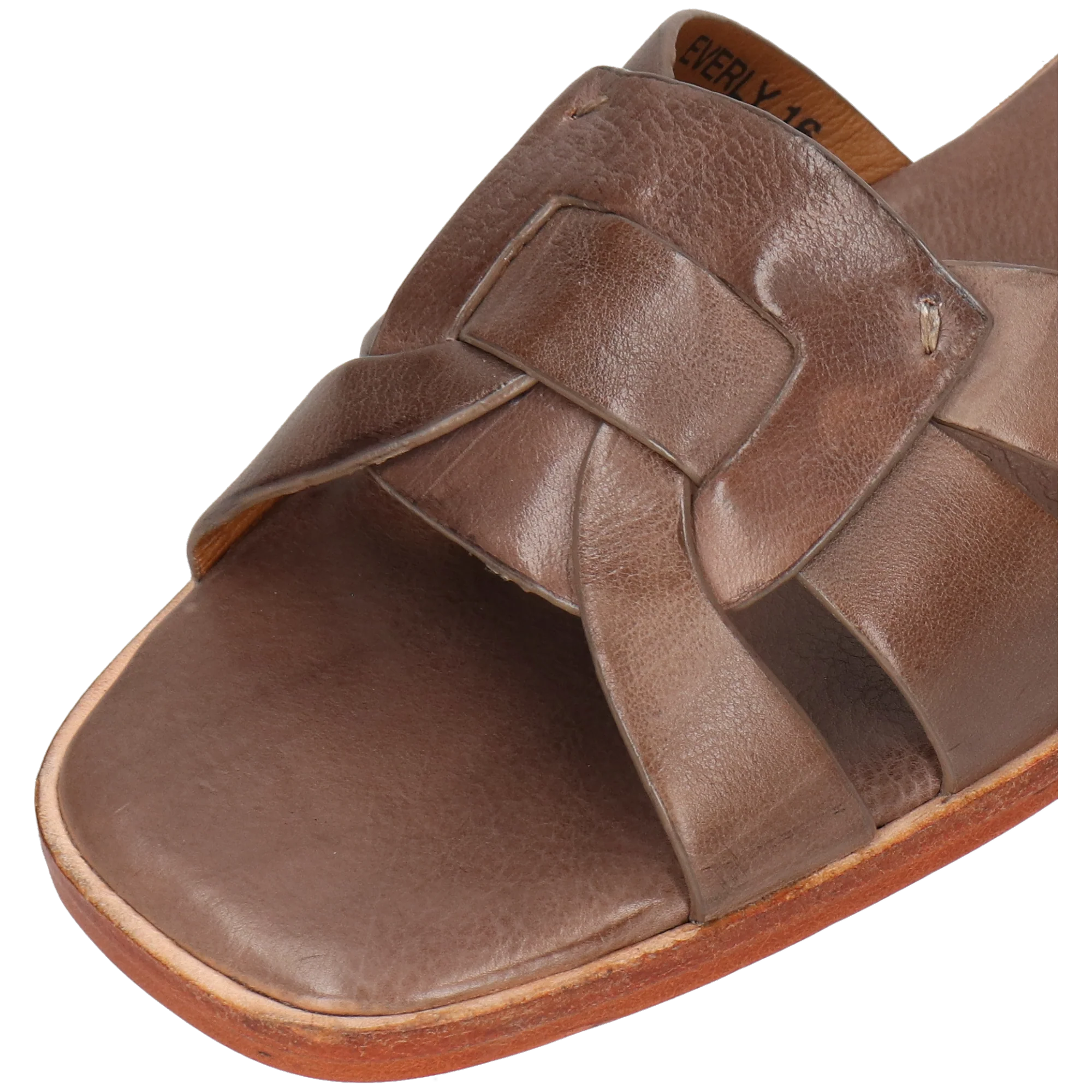 Everly 16 - Image 5