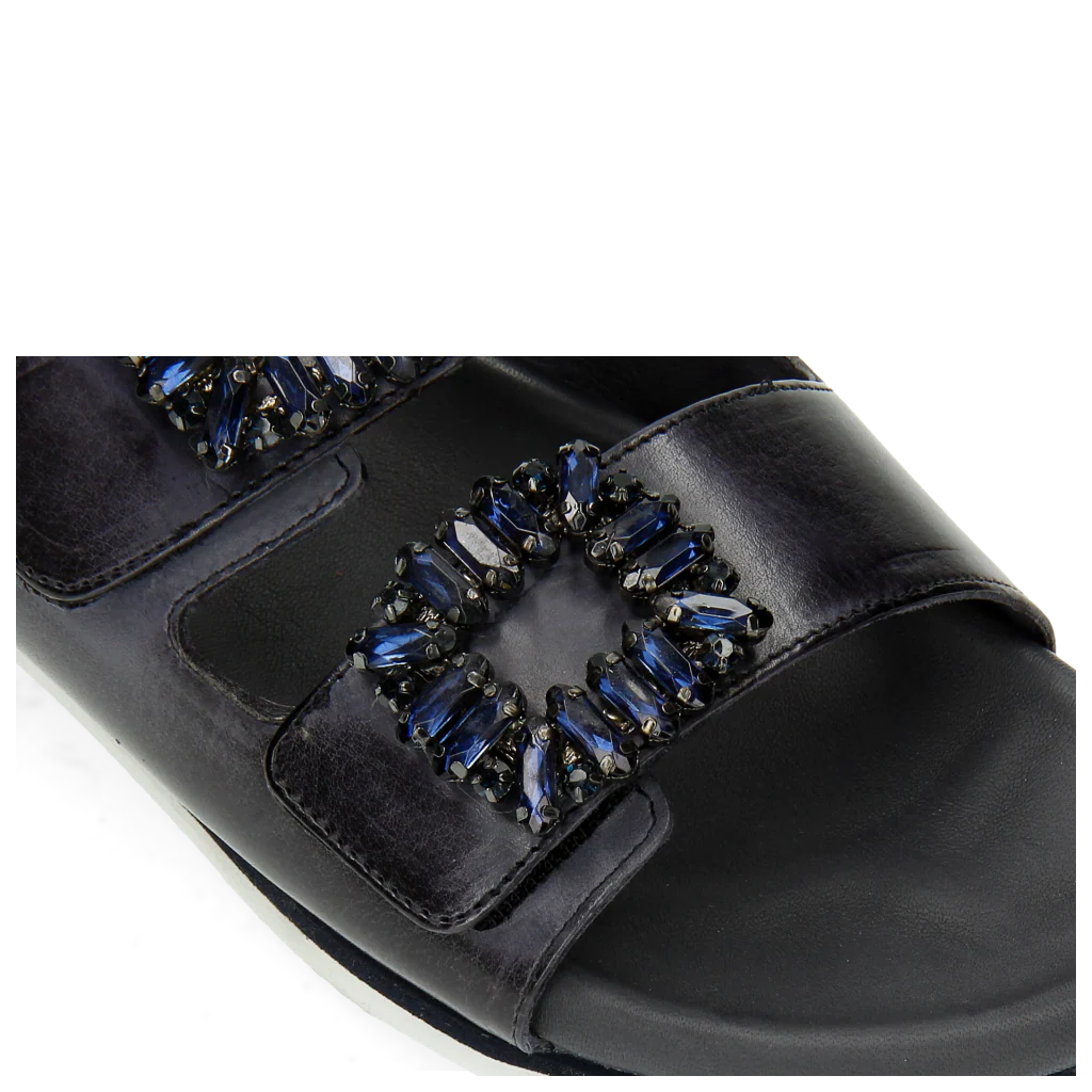 Helen 3 - Image 7
