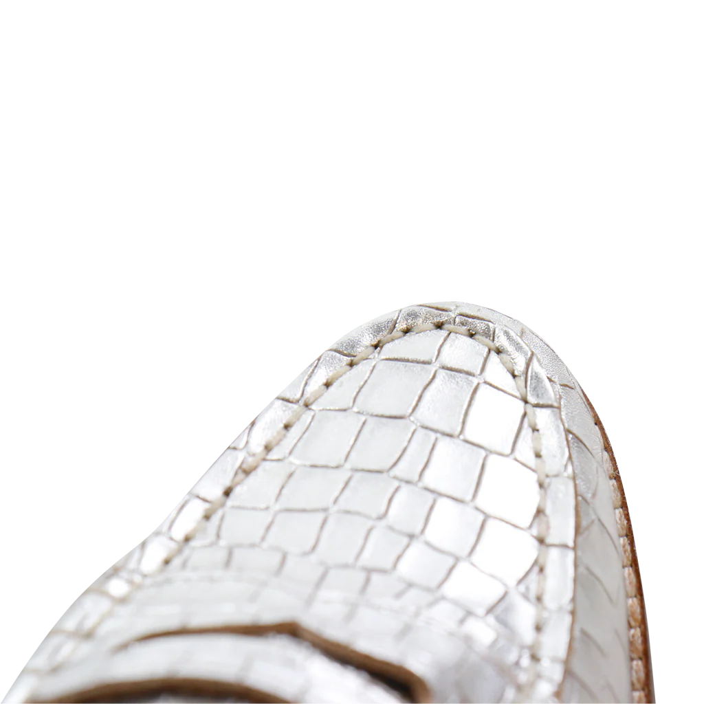Mia 1 - Image 6