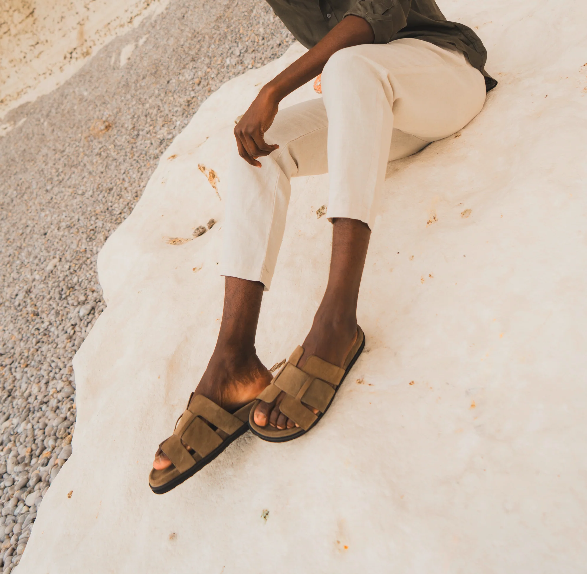 Robert 43 - Image 7