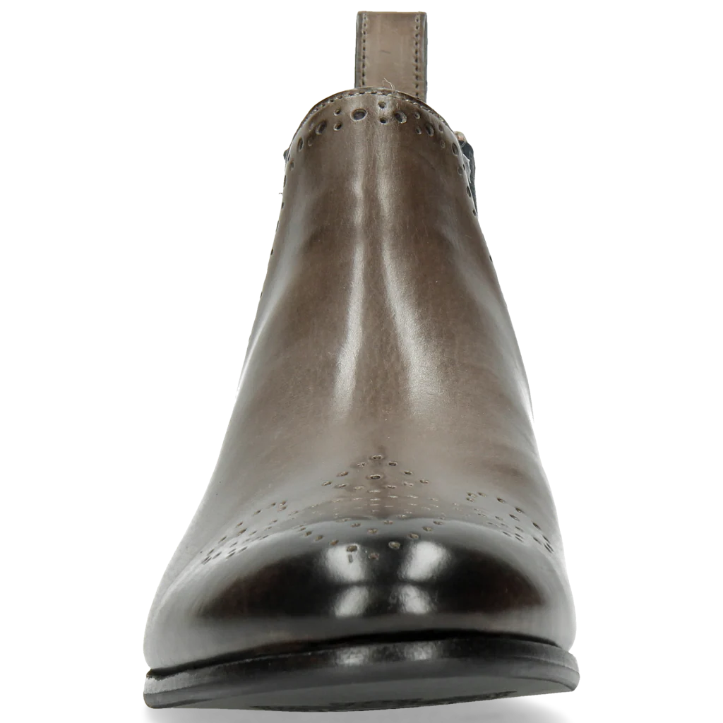 Sally 16 - Image 6