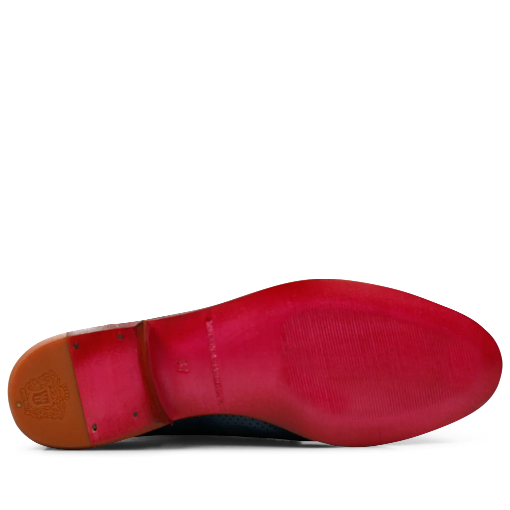 Sally 24 - Image 5