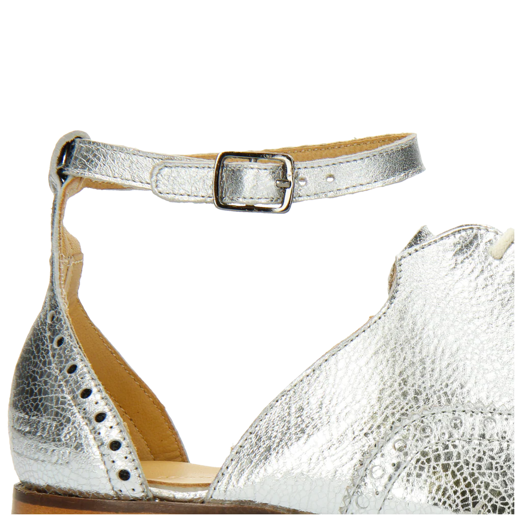 Sally 70 - Image 7