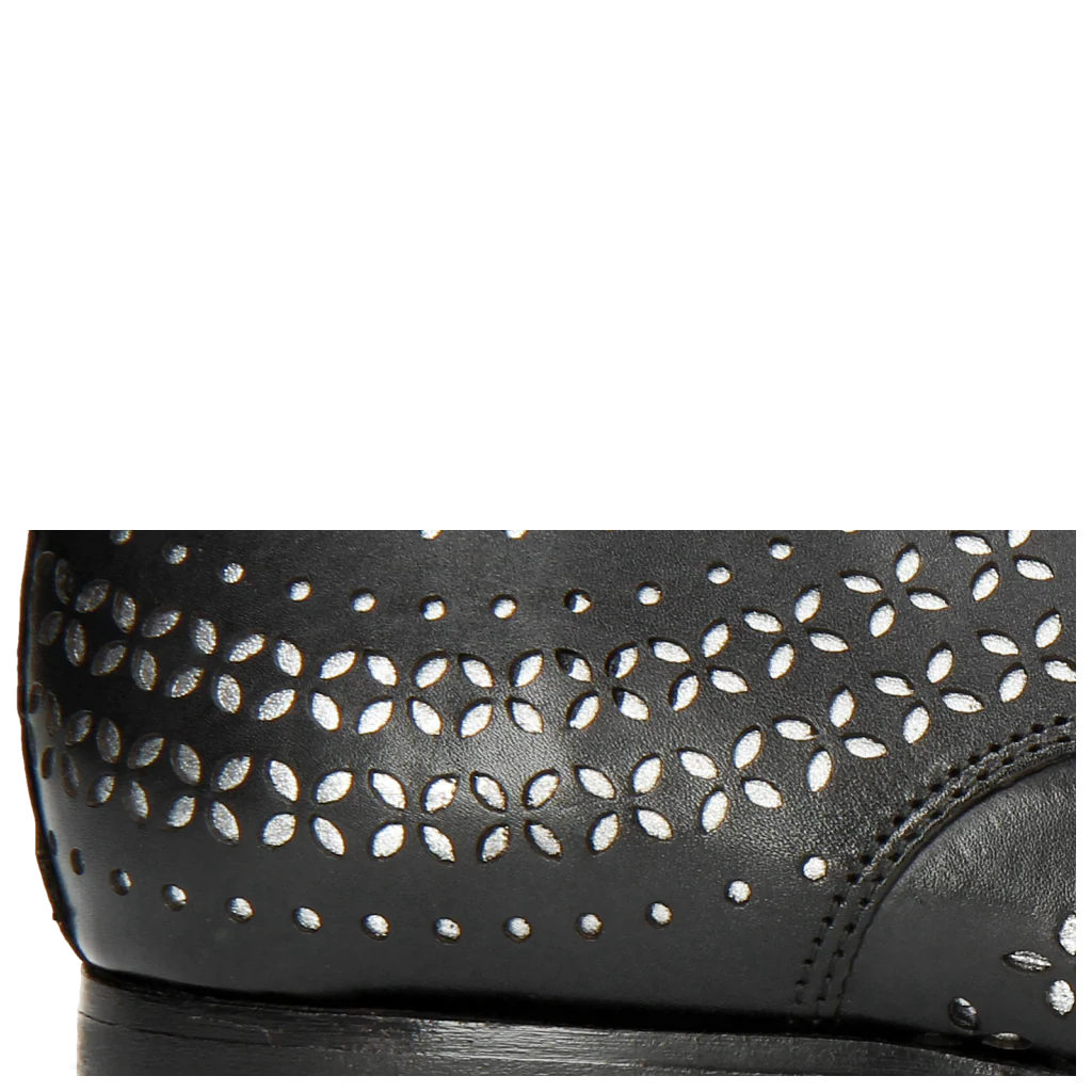Sally 82 - Image 7