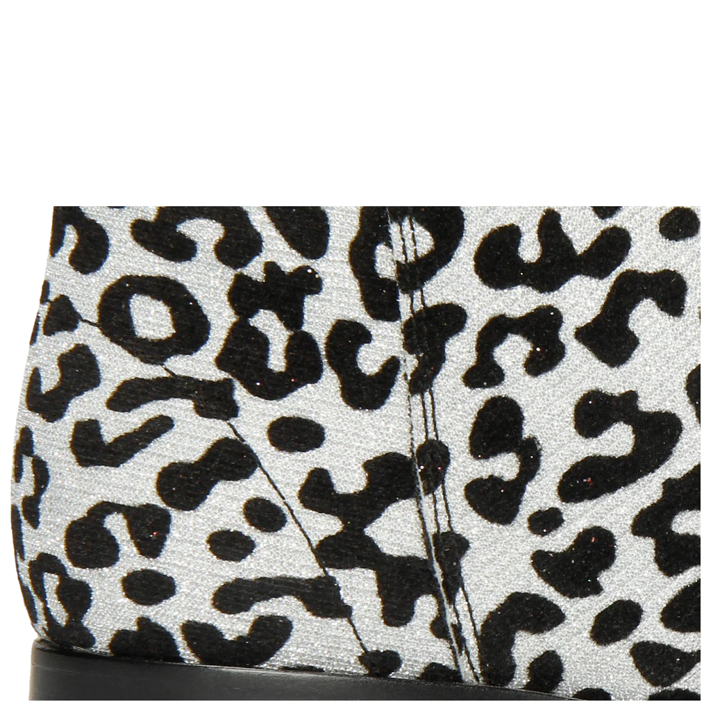 Susan 43 - Image 7